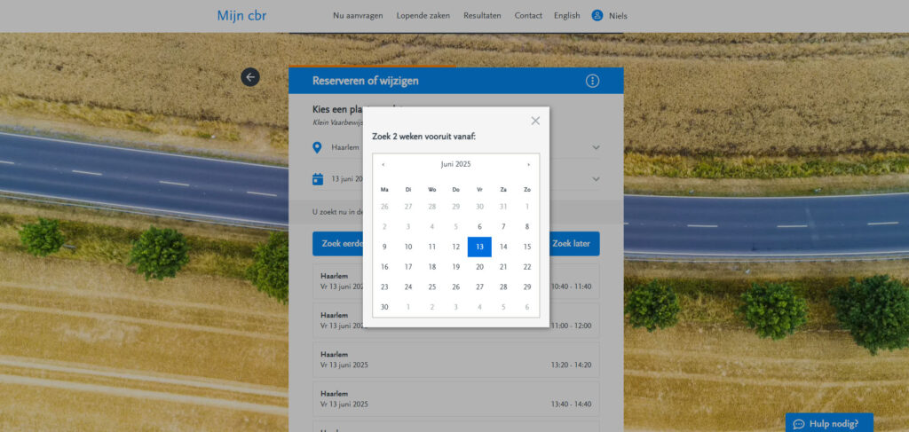 In dit geval moesten wij twee weken vooruit plannen. Let op: de wachttijd van het vaarbewijs examen hangt af van de drukte van alle andere examens die daar worden afgenomen. Dus hoe drukker de rijbewijzen, hoe langer het duurt. Kies eventueel een andere locatie waar het rustiger is.